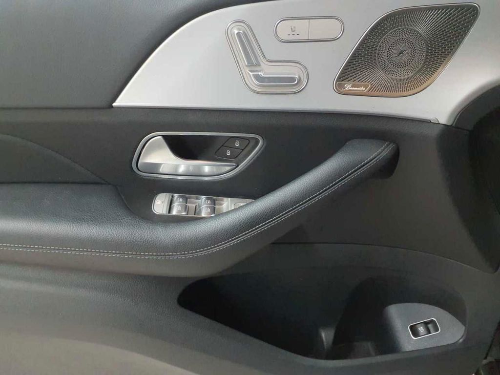Mercedes-Benz GLE 300 2022
