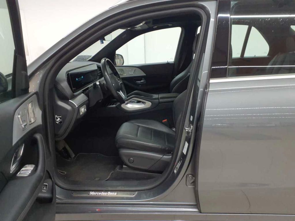 Mercedes-Benz GLE 300 2022