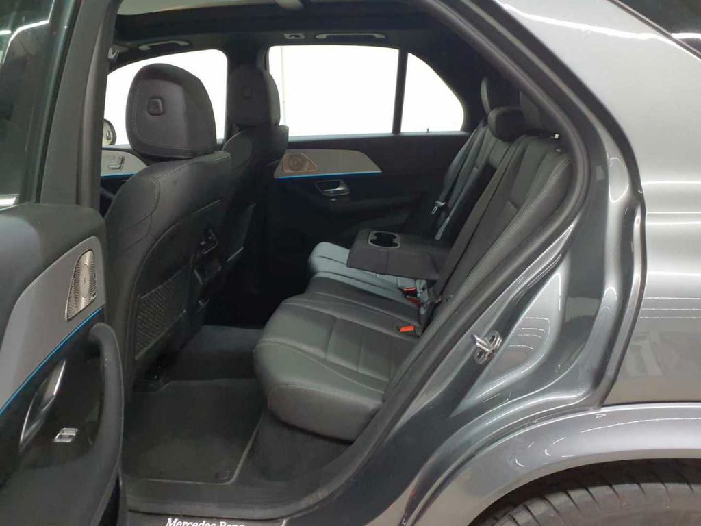 Mercedes-Benz GLE 300 2022