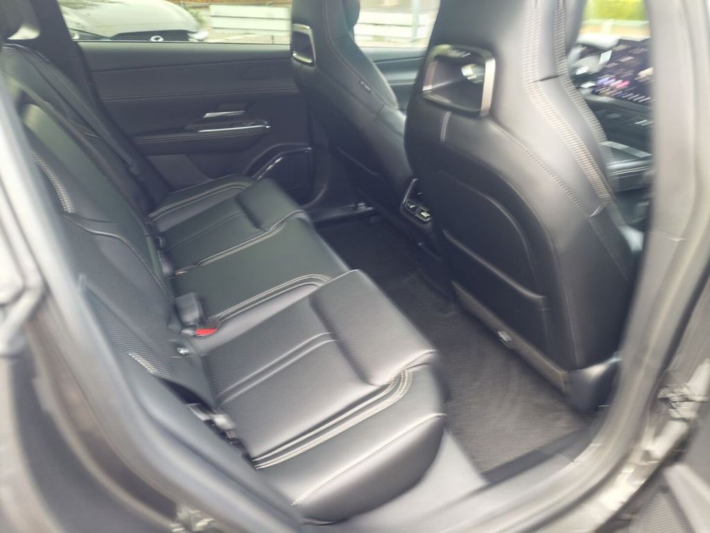 Mazda 6e