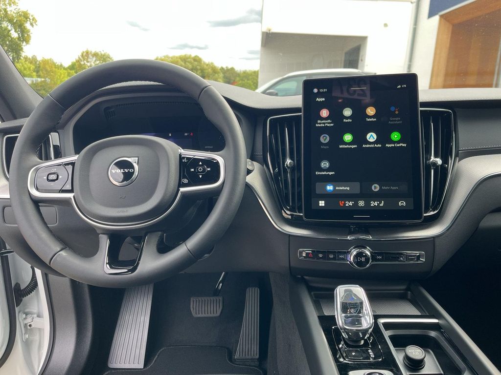 Volvo XC60 2025