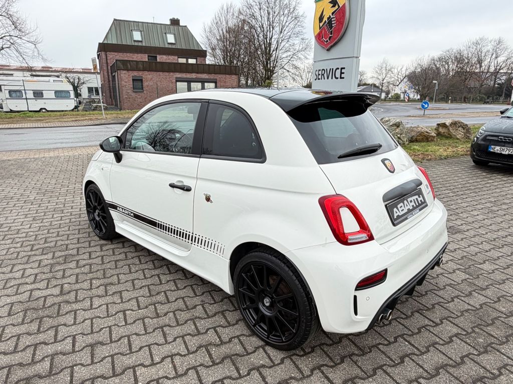 Abarth 595 2022