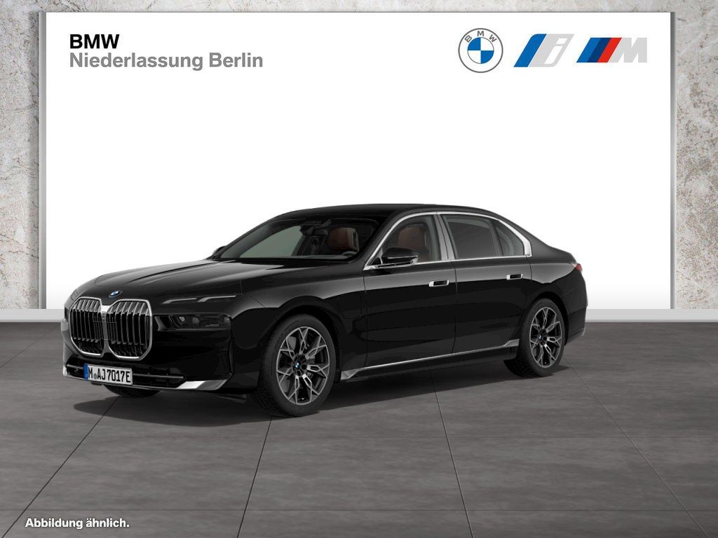 BMW 750 2023