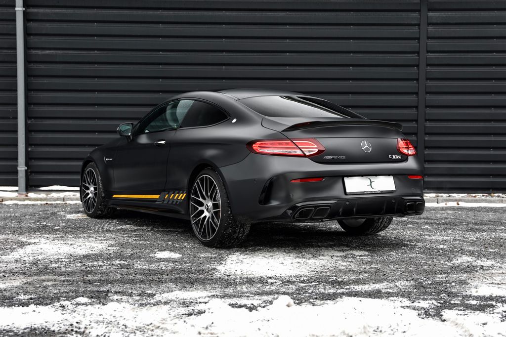 Mercedes-Benz C 63 AMG 2024