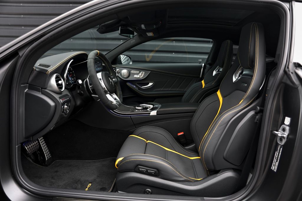 Mercedes-Benz C 63 AMG 2024