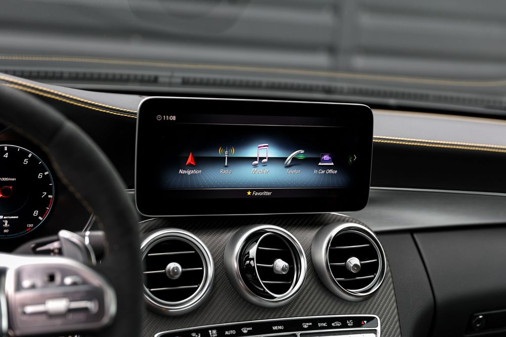 Mercedes-Benz C 63 AMG 2024