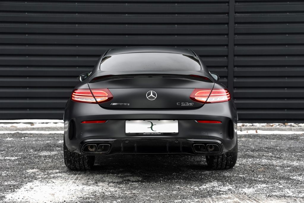 Mercedes-Benz C 63 AMG 2024