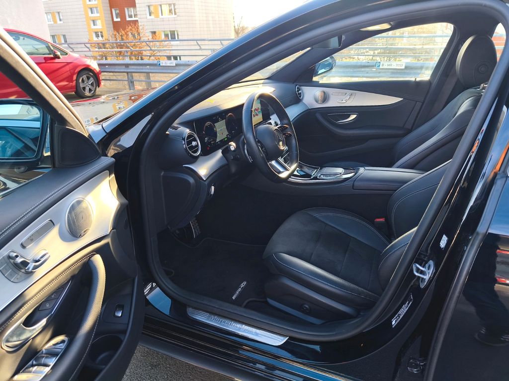 Mercedes-Benz E 300 2022