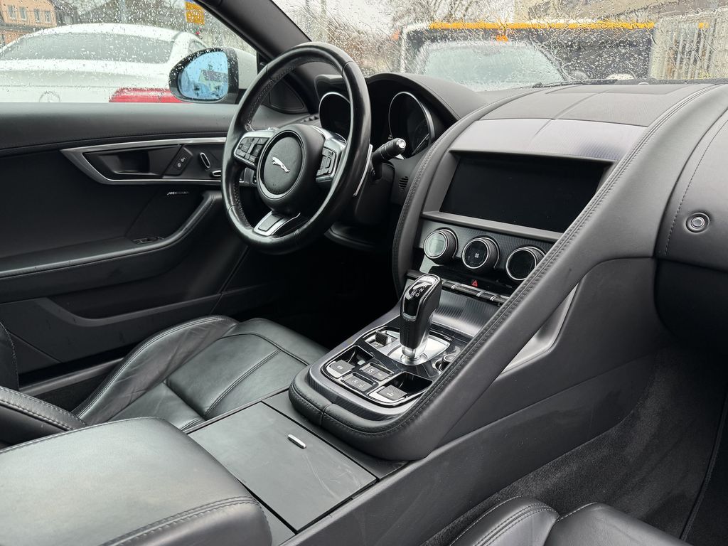 Jaguar F-Type 2020