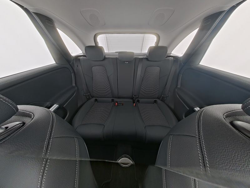 Mercedes-Benz B 220 2024