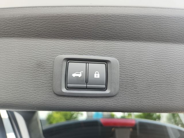 Mitsubishi Plug-in Hybrid Outlander 2025