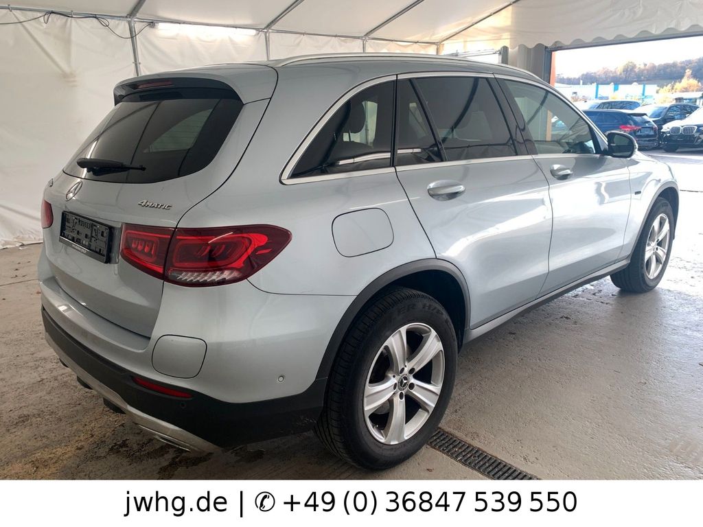 Mercedes-Benz GLC 300 2021