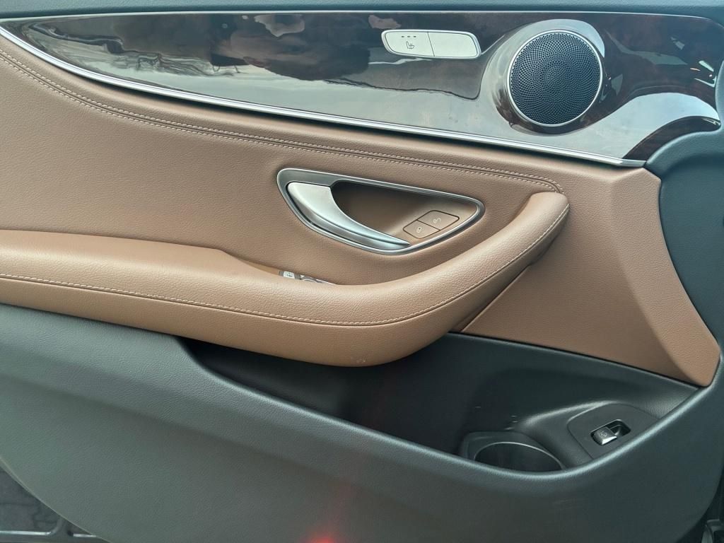 Mercedes-Benz E 220 2022