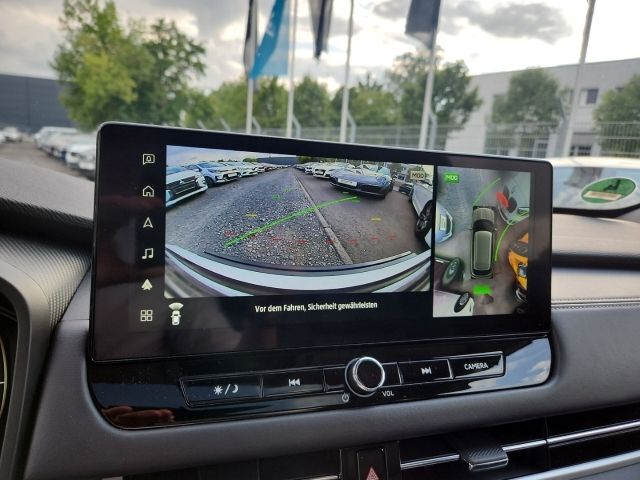 Mitsubishi Plug-in Hybrid Outlander 2025