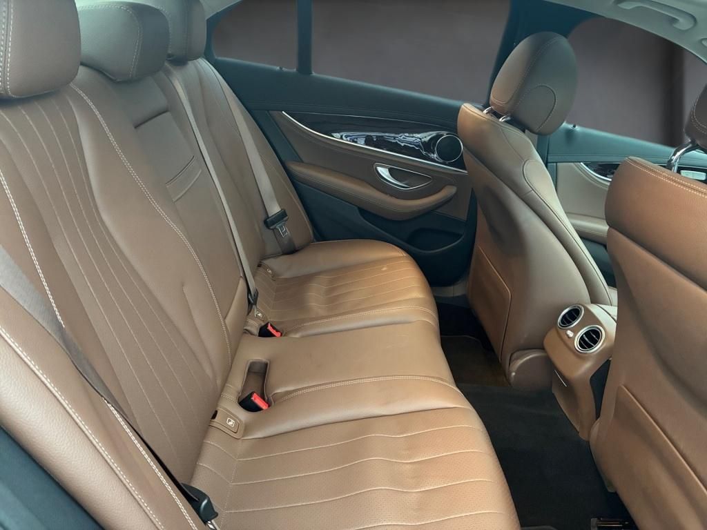 Mercedes-Benz E 220 2022