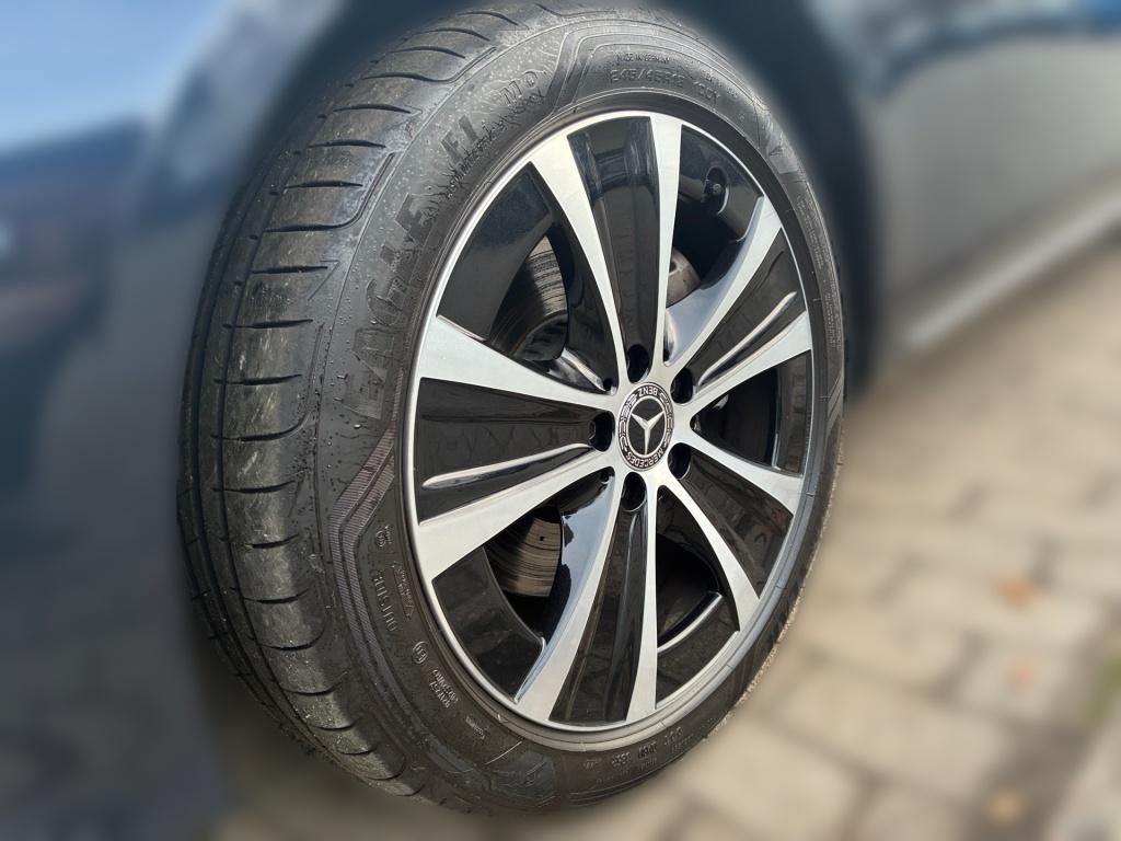 Mercedes-Benz E 220 2022
