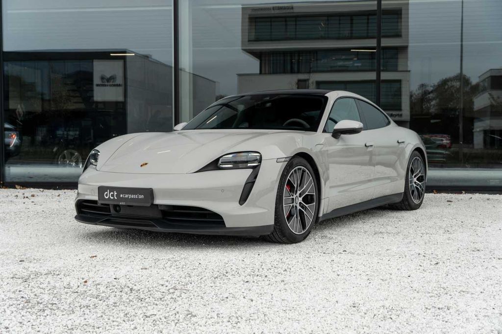 Porsche Taycan 2021