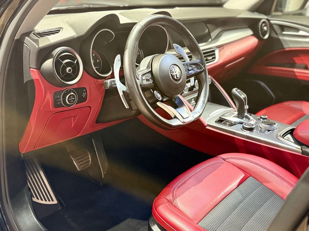 Alfa Romeo Stelvio 2020