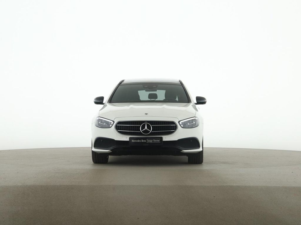 Mercedes-Benz E 300 2022