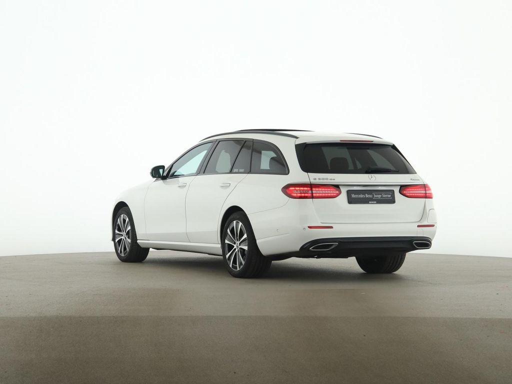 Mercedes-Benz E 300 2022