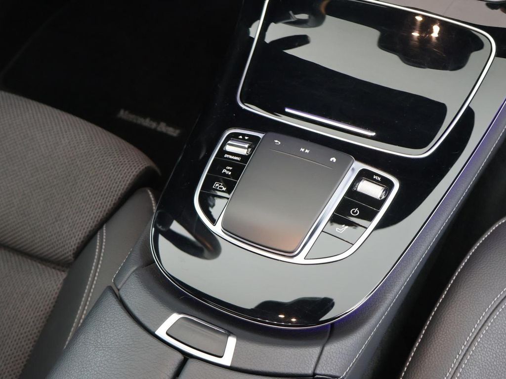 Mercedes-Benz E 300 2022