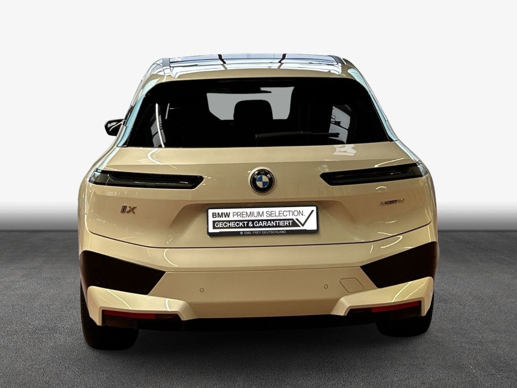 BMW iX 2024
