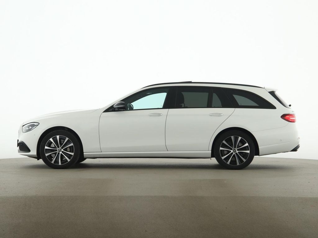 Mercedes-Benz E 300 2022