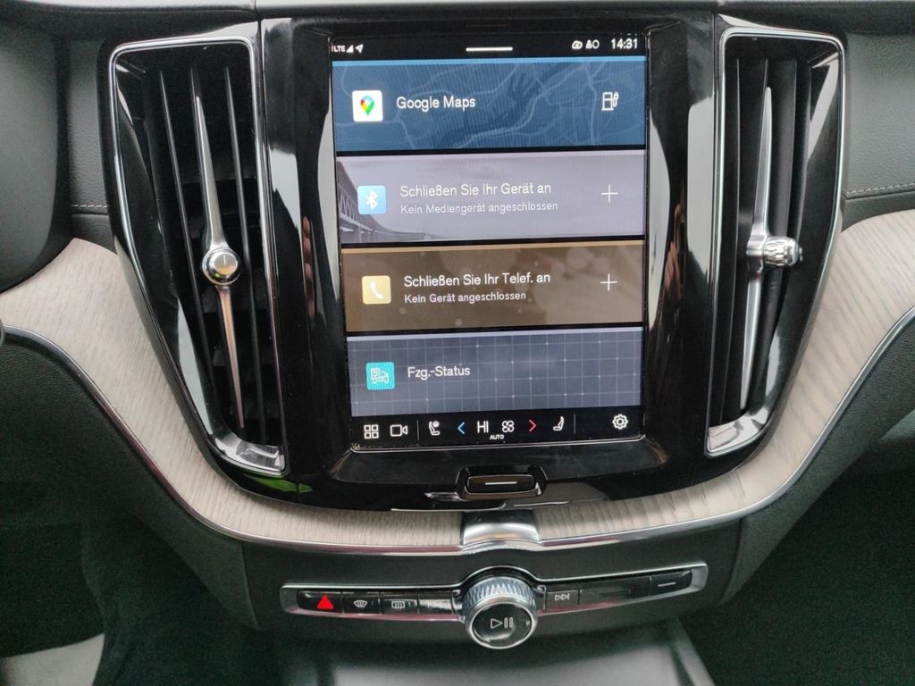 Volvo XC60 2025