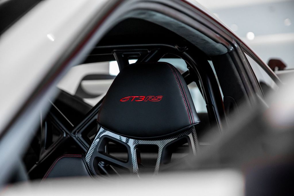 Porsche 992 2024