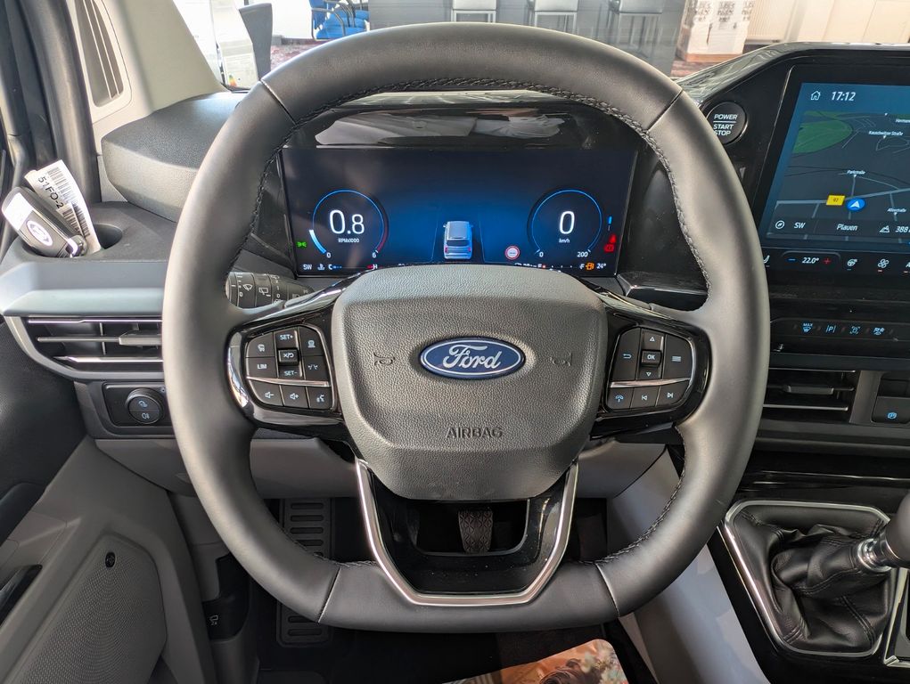 Ford Tourneo Custom 2025