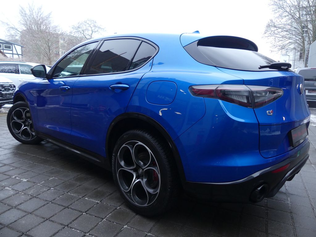 Alfa Romeo Stelvio 2023