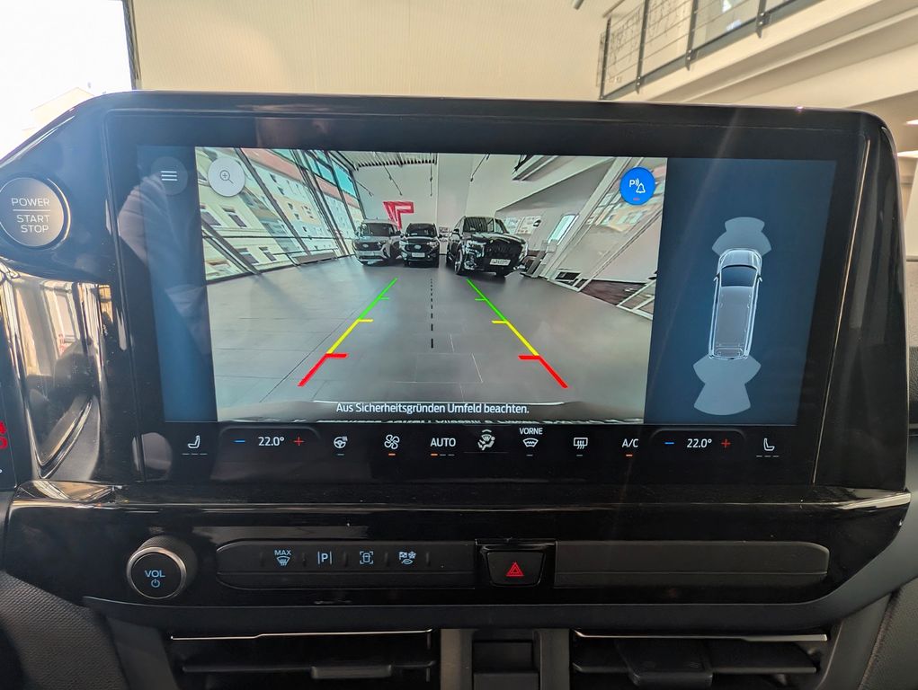 Ford Tourneo Custom 2025