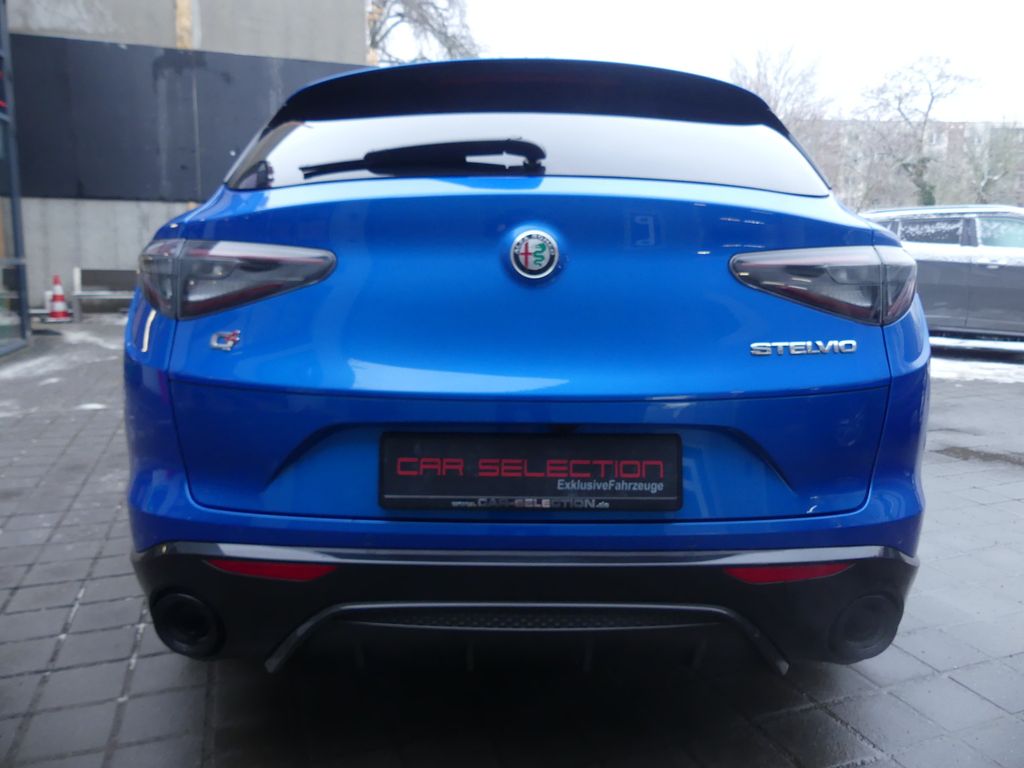 Alfa Romeo Stelvio 2023
