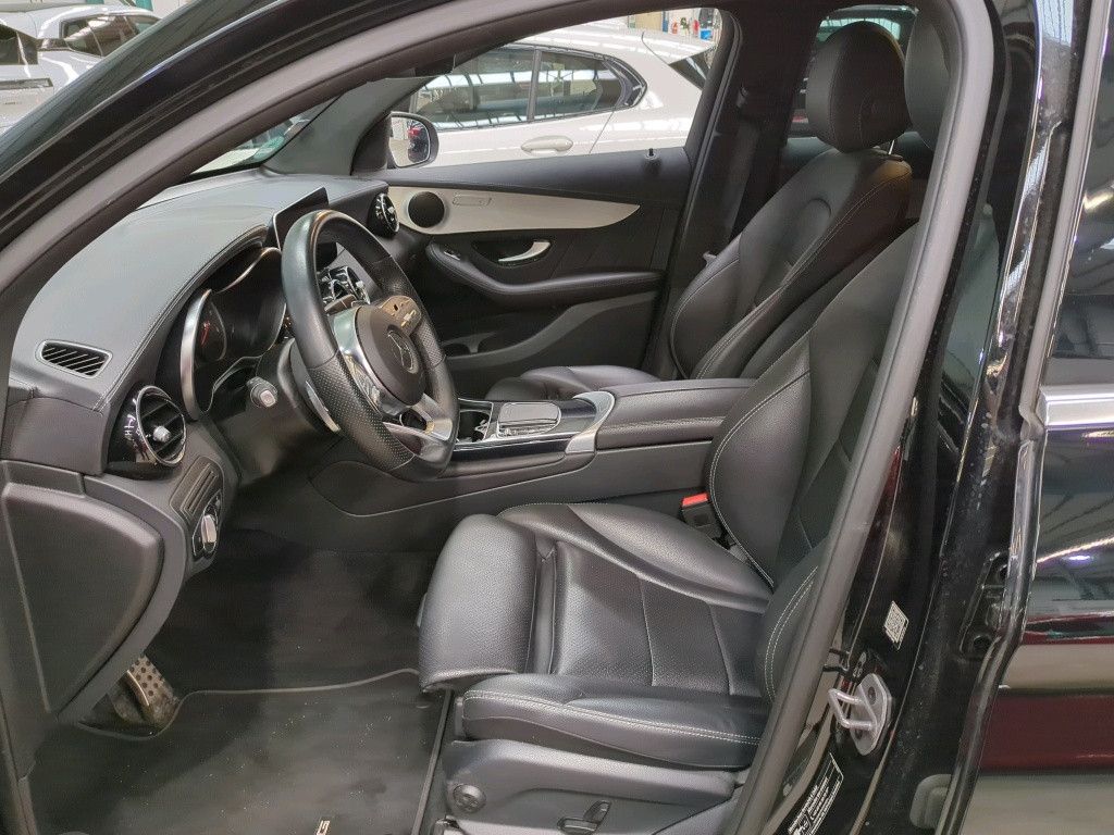 Mercedes-Benz GLC 300 2021