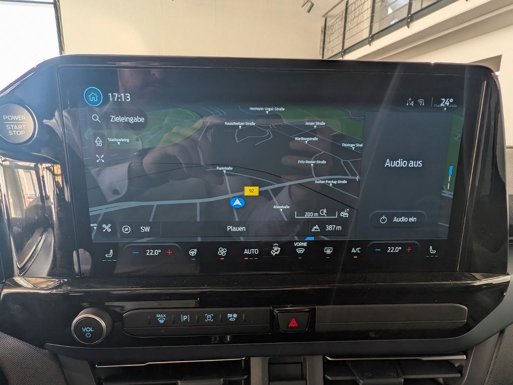 Ford Tourneo Custom 2025