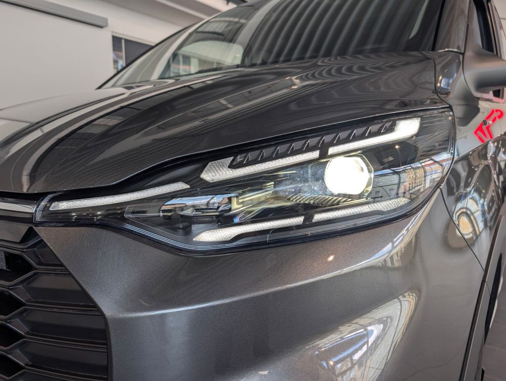 Ford Tourneo Custom 2025