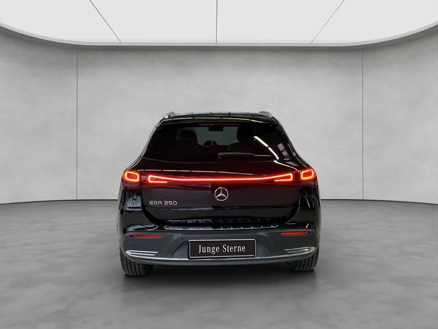 Mercedes-Benz EQA 2022