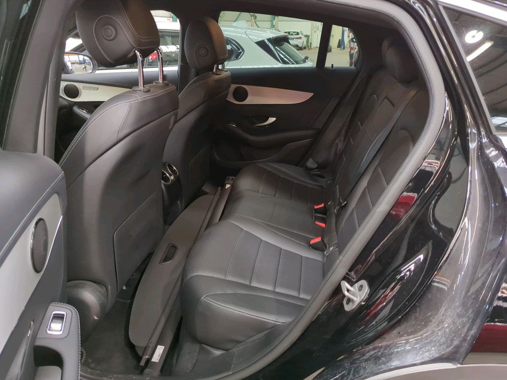 Mercedes-Benz GLC 300 2021