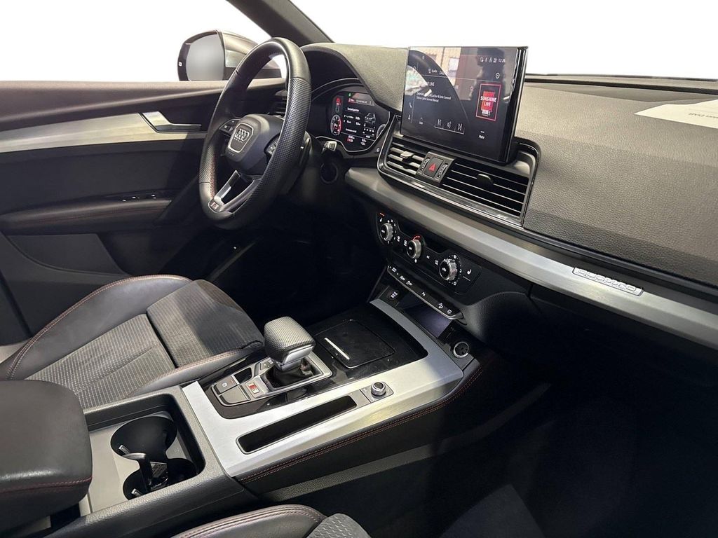 Audi SQ5 2022