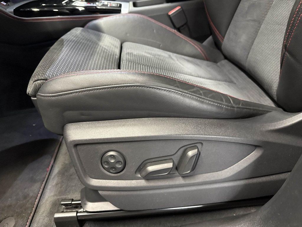 Audi SQ5 2022