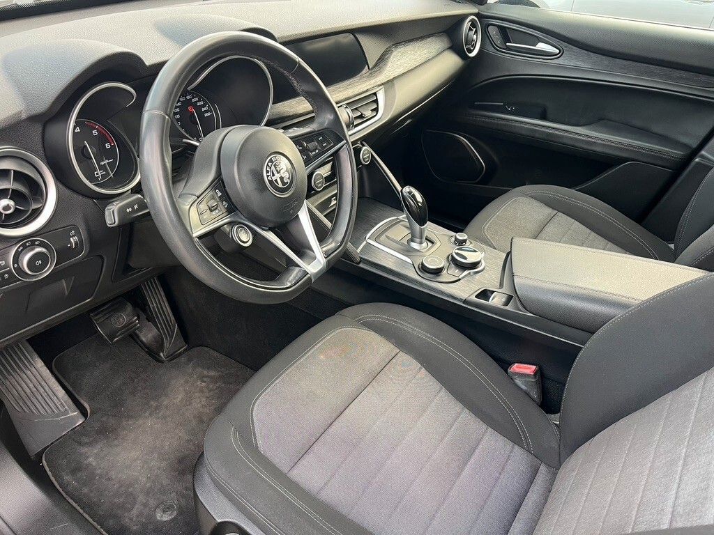 Alfa Romeo Stelvio 2019