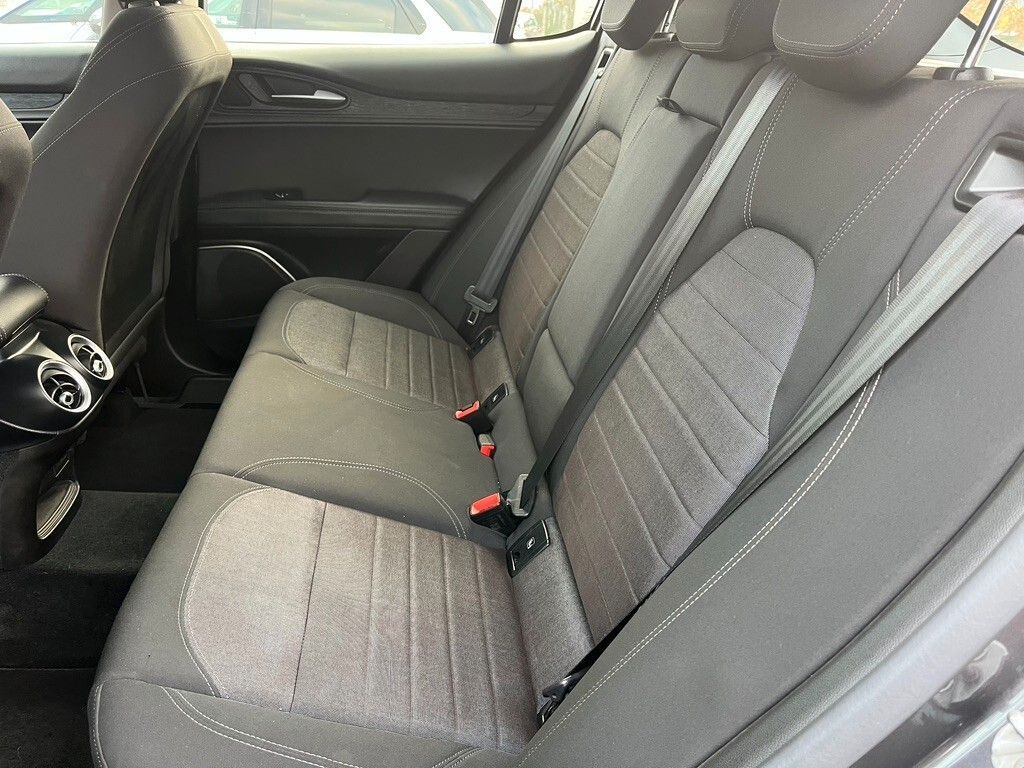 Alfa Romeo Stelvio 2019