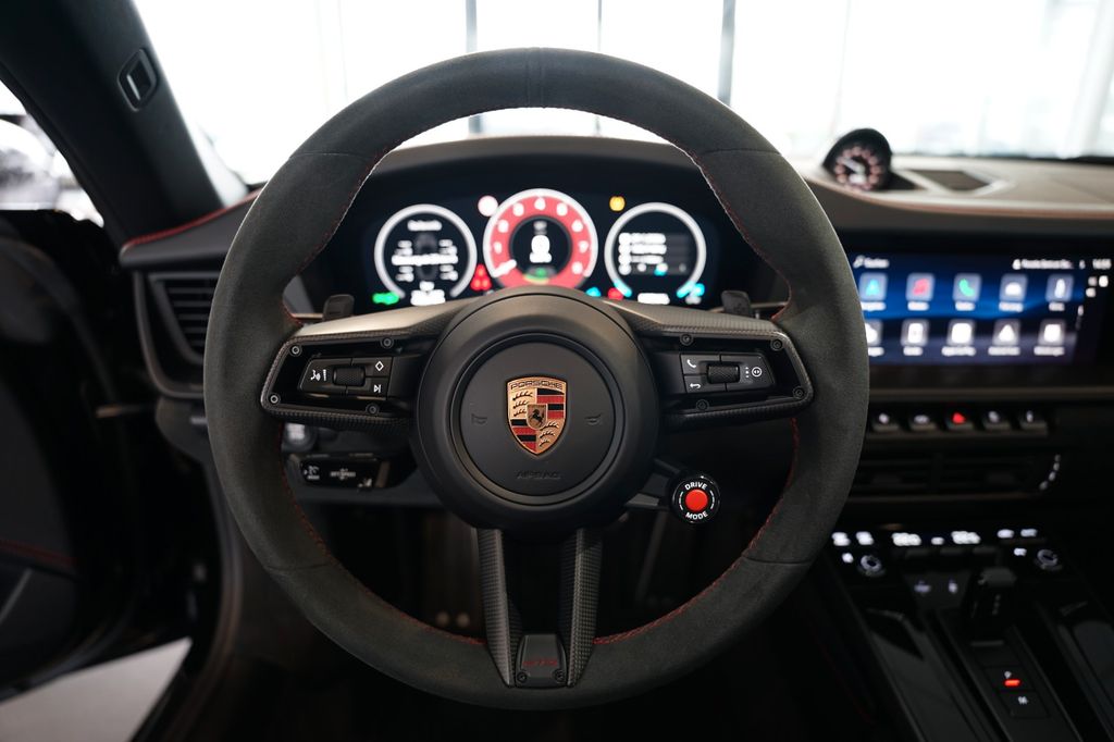 Porsche 992 2025
