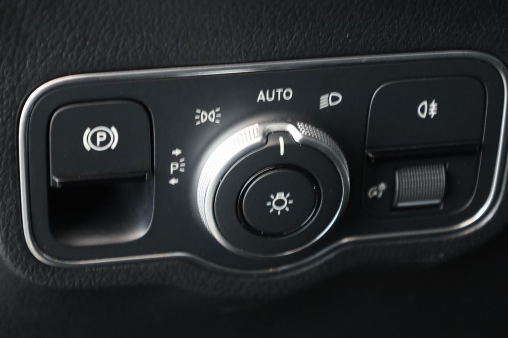 Mercedes-Benz GLA 220 2023