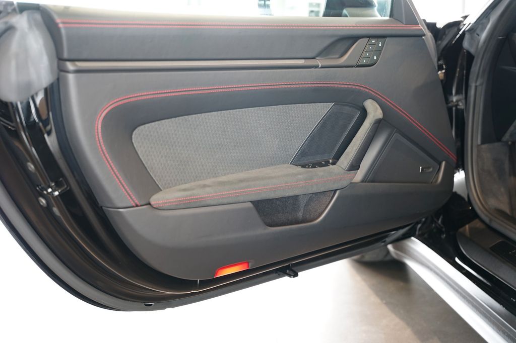 Porsche 992 2025