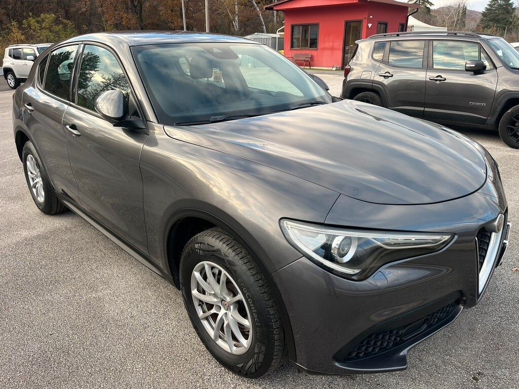 Alfa Romeo Stelvio 2019