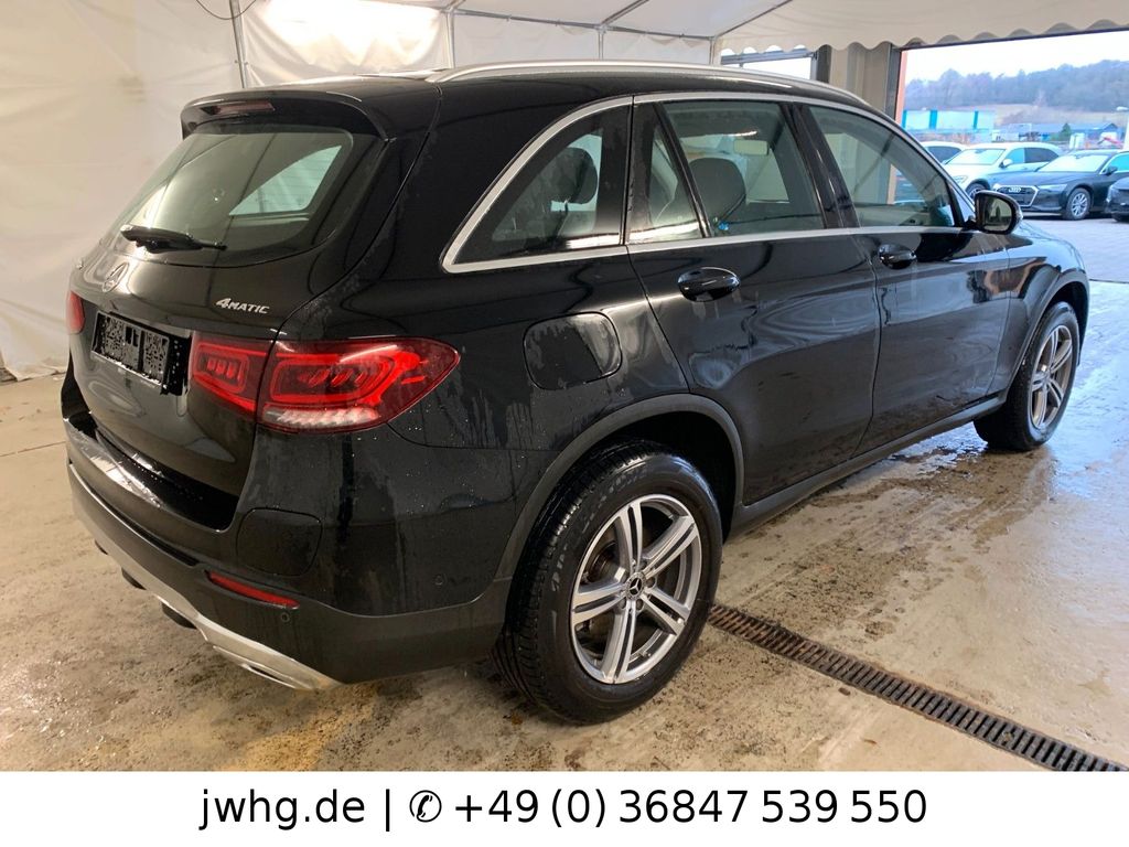 Mercedes-Benz GLC 300 2022