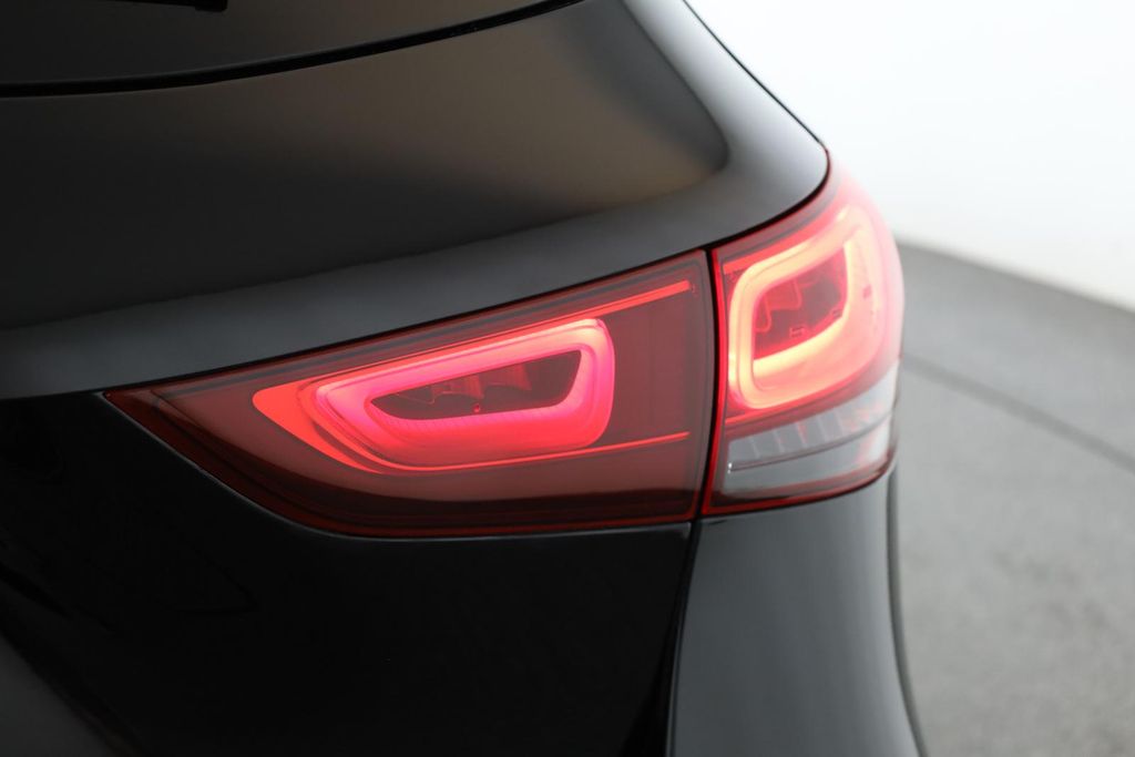 Mercedes-Benz GLA 220 2023