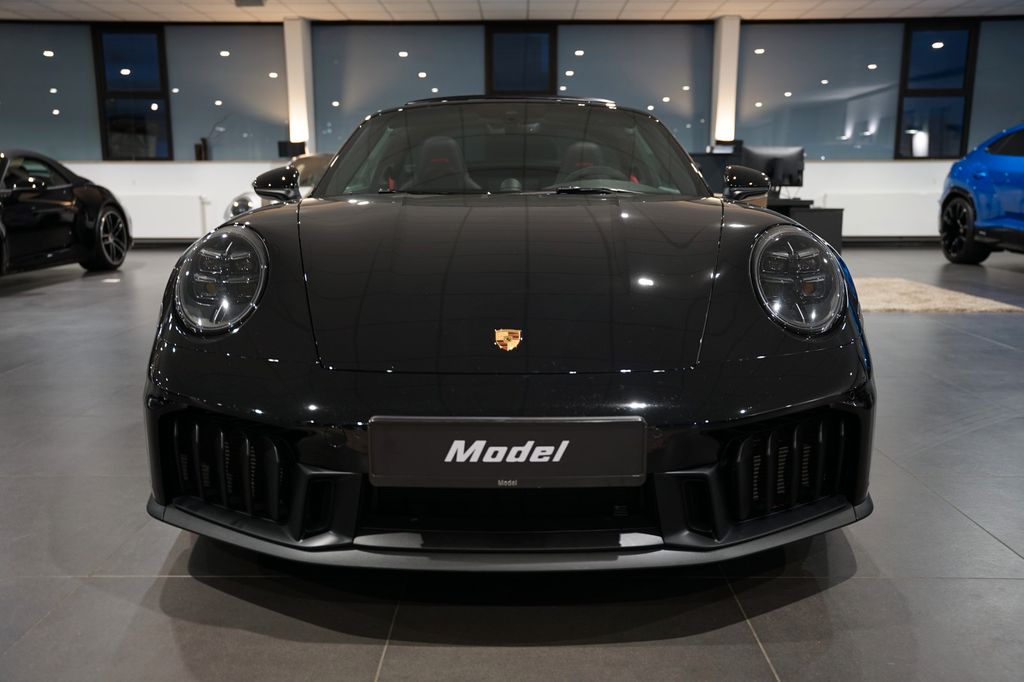 Porsche 992 2025