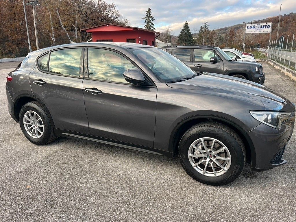 Alfa Romeo Stelvio 2019